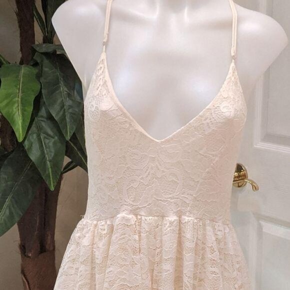 Sam Edelman Lace Romper Size Medium - Picture 5 of 10